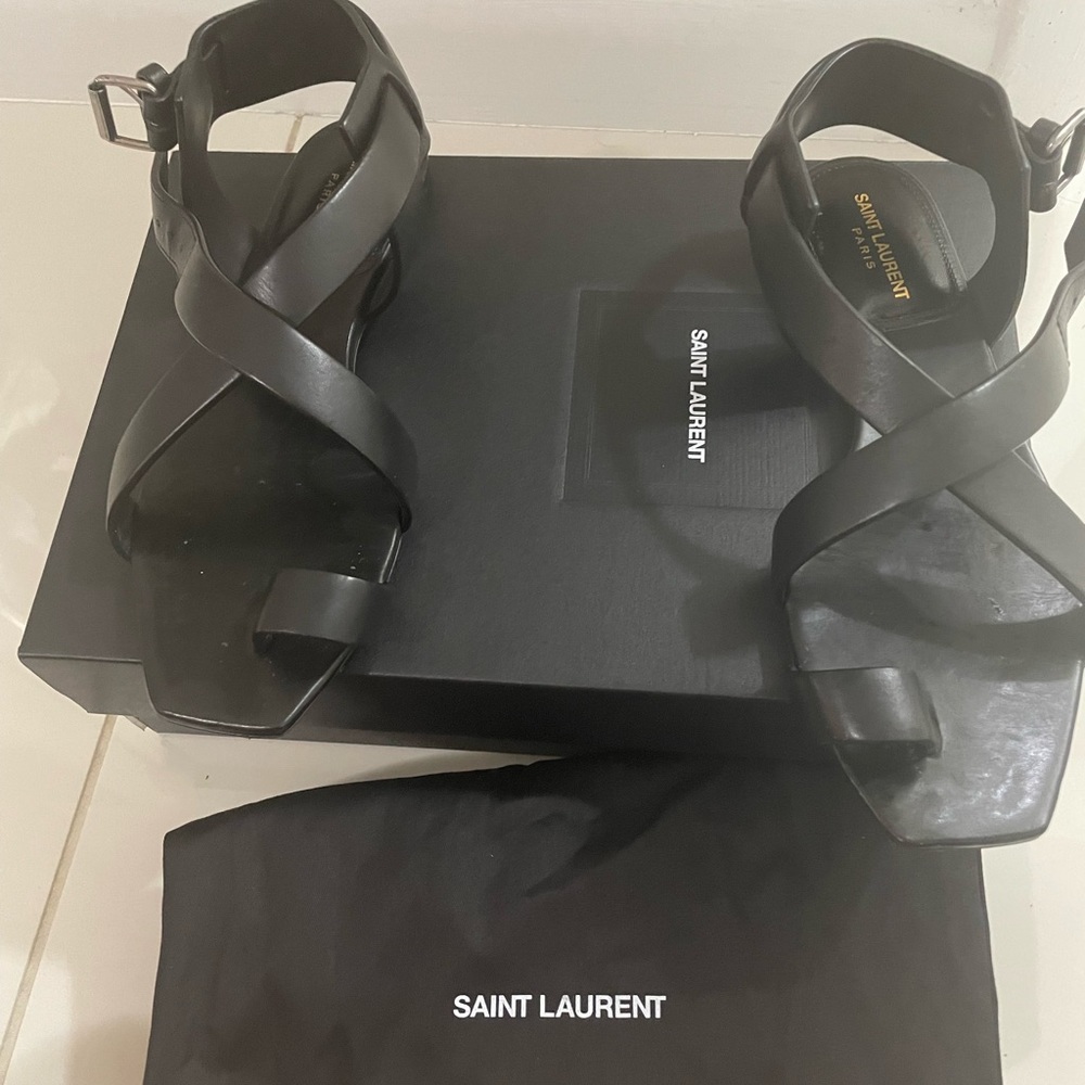 Saint Laurent